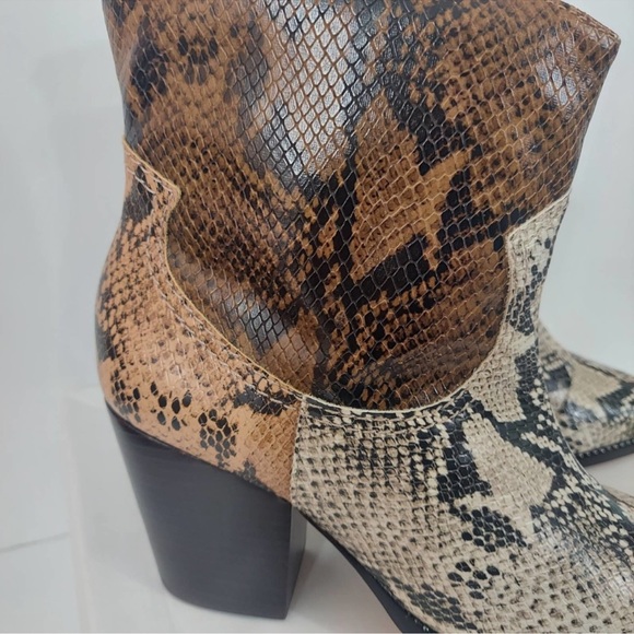 Schutz NEW Haven Leather Snakeskin Print Cowboy Boots - Picture 10 of 12